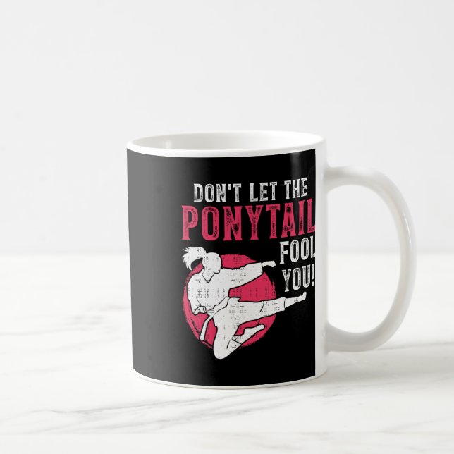 Mug Ne vous laissez pas tromper par la queue de cheval (Droite)