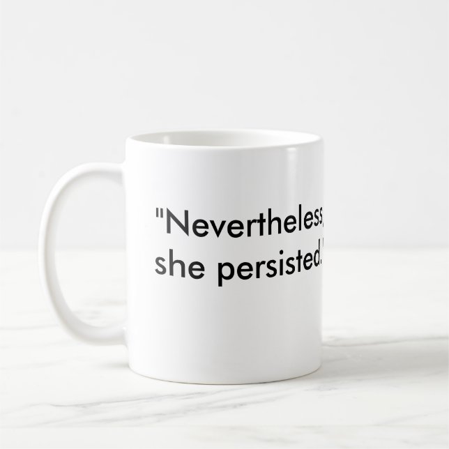 Mug "Néanmoins, elle a persisté" avec PinkHat Eagle (Gauche)