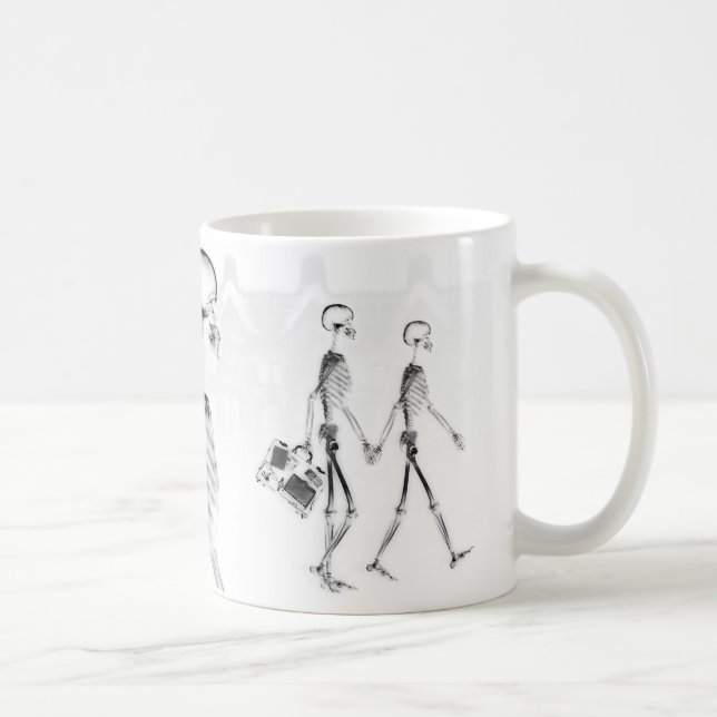 Mug Négatif BW de balade d'après-midi de squelettes de (Droite)
