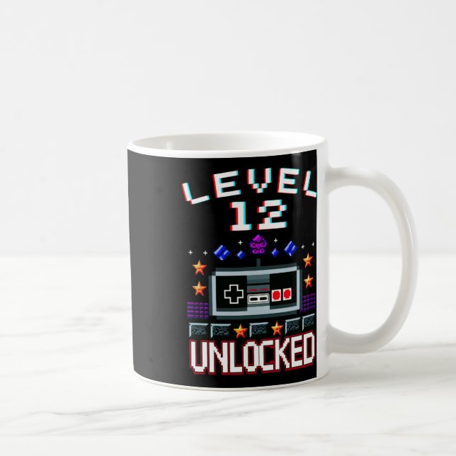 Mug Niveau 12 du garçon d'anniversaire débloqué Drôle  (Droite)