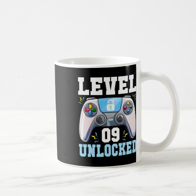 Mug Niveau 9 Débloqué Jeu Vidéo 9e Anniversaire Garçon (Droite)
