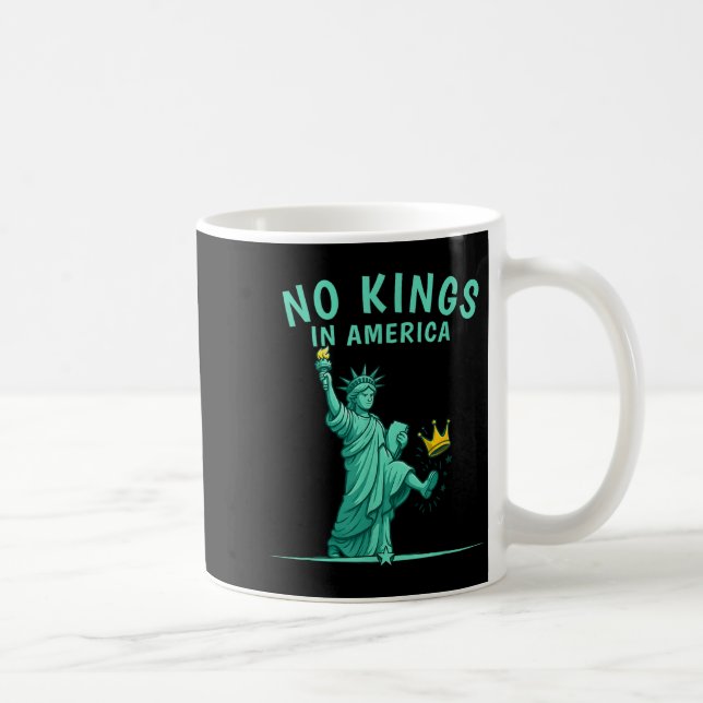 Mug No Kings In America _ Patriotic Litical Design  (Droite)