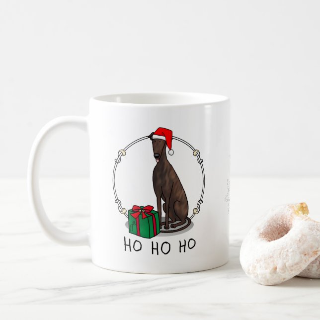Mug Noël Santa Hat Greyhound Dog (brindle) Drôle (Avec donut)