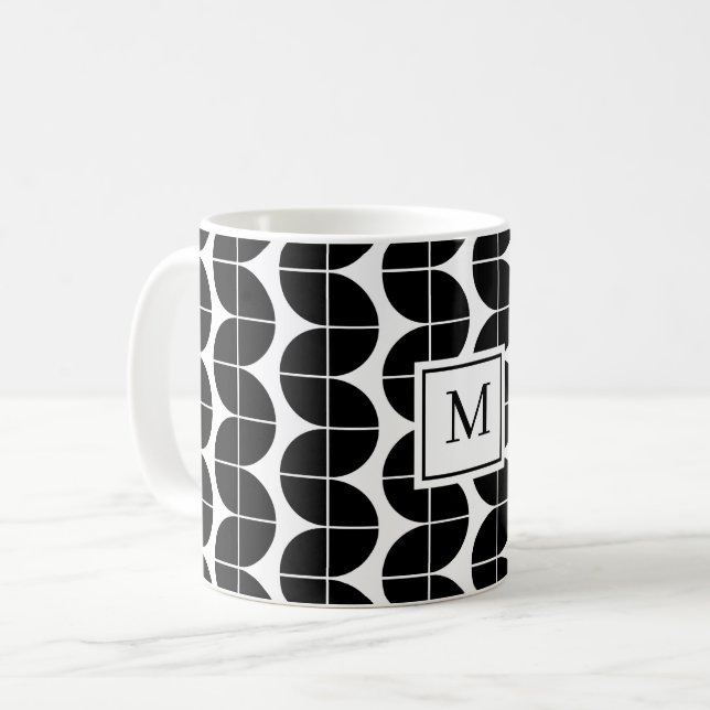 Mug Noir et blanc Mid-Century Moderne Monogramme Abstr (Devant gauche)