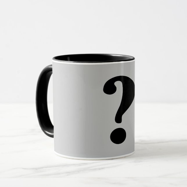 Mug Noir "Quoi" sur fond gris clair (Devant gauche)