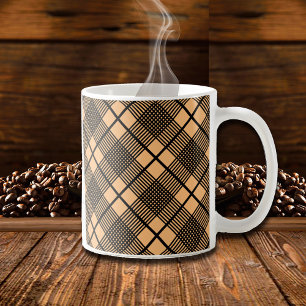 Mug Noir sur Camel Brown Plaid Motif Glen