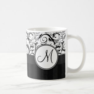 Mug Noir sur les mèches, les rayures et le monogramme