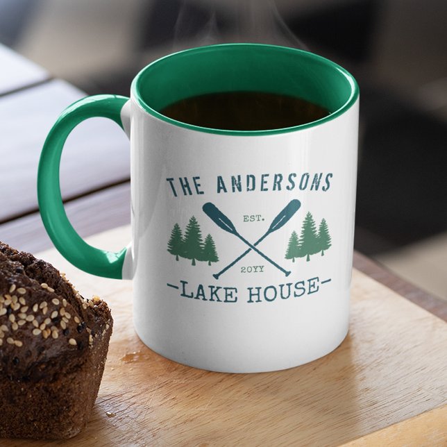 Mug Nom de famille Lake House Oars rustiques Pine Tree (Créateur téléchargé)