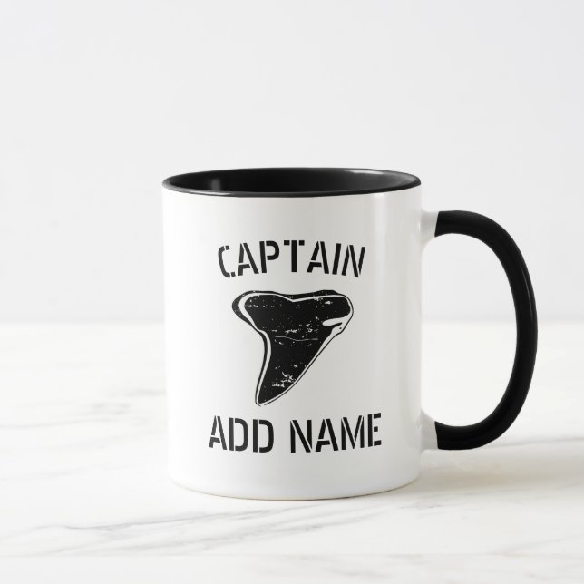 Mug Nom du capitaine de bateau personnalisé requin too (Droite)