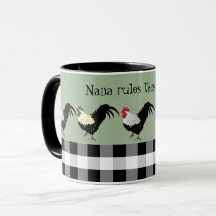 Mug Nom du coq noir et blanc qui fait la loi de Nana