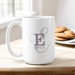 Mug Nom élégant unique et typographie monographie<br><div class="desc">C'est à propos de toi avec ce beau design de tasse de café. Il a une élégante représentation stylisée de votre nom et monogramme avec sérifs classiques et une typographie de script plus ornée dans une symétrie équilibrée. Les trois éléments se fondent dans une harmonie sophistiquée et créent votre propre...</div>