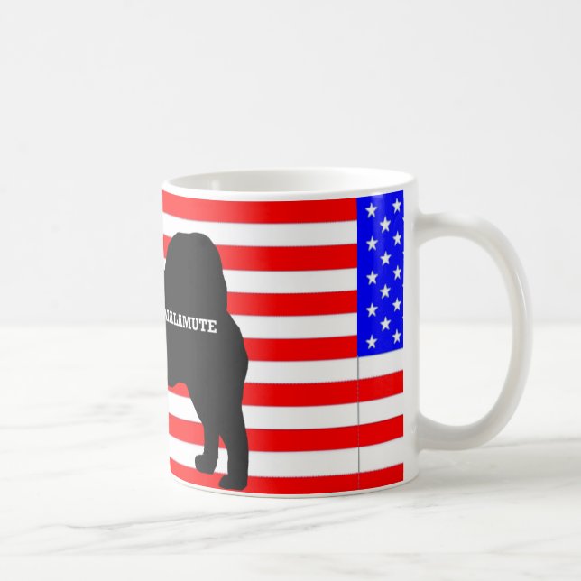 Mug nom malamute d'Alaska silo sur drapeau (Droite)