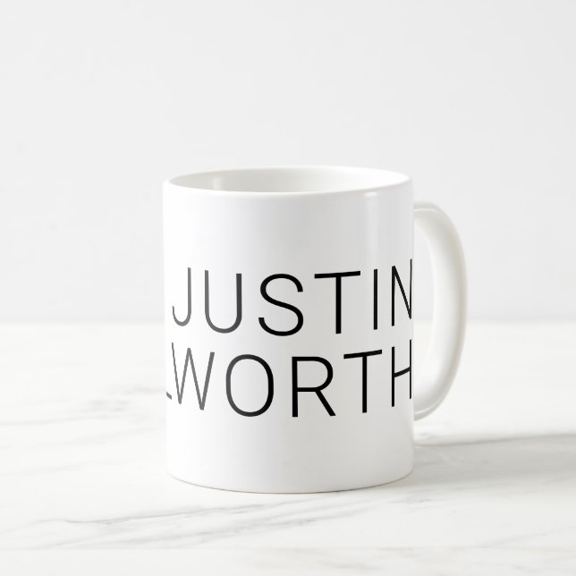 Mug Nom noir moderne sur fond blanc (Devant droit)