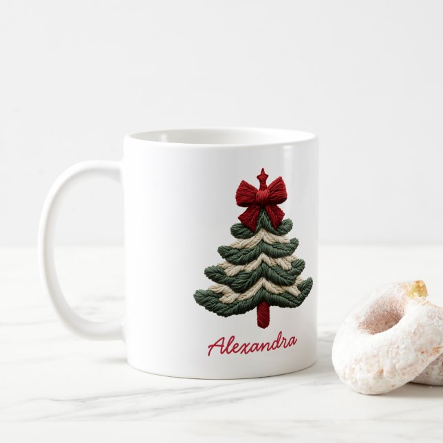 Mug Nom personnalisé Arbre de Noël rustique et douille (Avec donut)