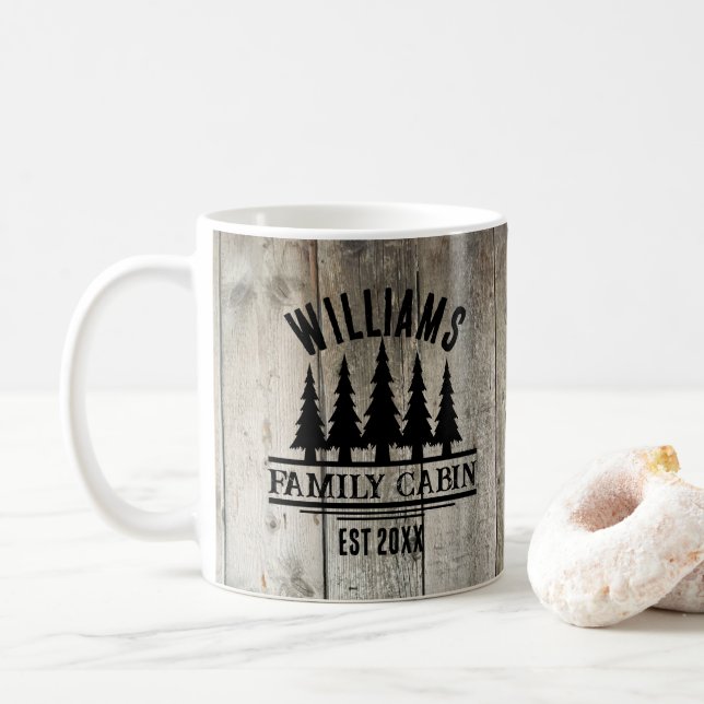Mug Nom personnalisé de cabane de famille Forêt Rustiq (Avec donut)