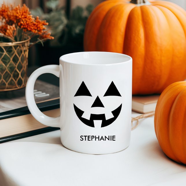 Mug NOM PERSONNALISÉ DU CITROUILLE Jack-o'-lantern (HALLOWEEN COFFEINE MUG WITH JACK O LANTERN PUMPKIN FACE AND CUSTOM NAME. EDITABLE COLORS)
