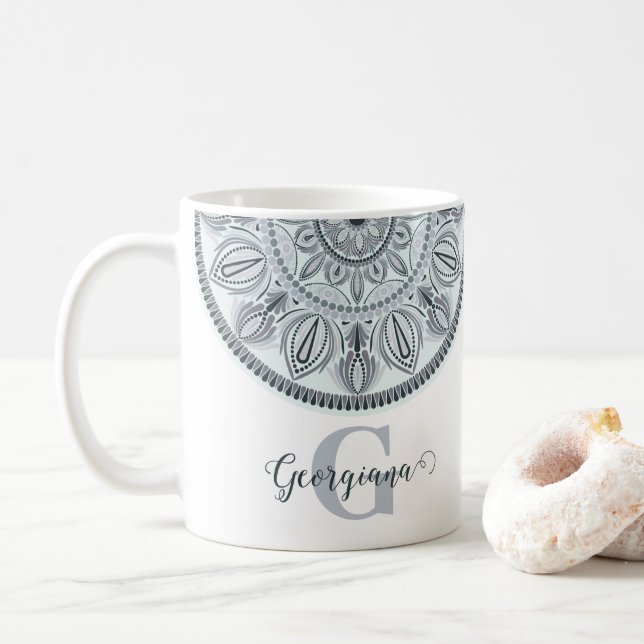 Mug Nom personnalisé Harmonie Florale Gris Monotone Ma (Avec donut)