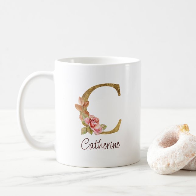 Mug Nom personnalisé Or Feuille Rose Blush Lettre C (Avec donut)