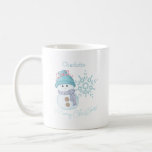 Mug Nom personnel de Christmas Snowman<br><div class="desc">This Cute Christmas Snowmen & Snowflake mug will put you in the holiday spirit when you drink your morning coffee. This whimsical design fea cute snowman with the words Merry Christmas in a brush script font. Add your name to personalize the mug.</div>