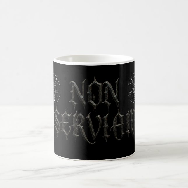 MUG NON SERVIAM (Centre)
