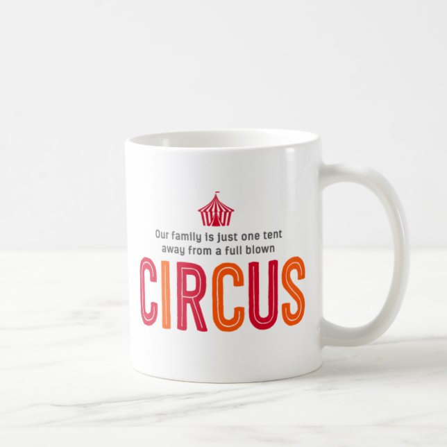 Mug Notre famille est juste une tente à partir d'un (Droite)