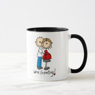 Mug Nous attendons des T-shirts et des cadeaux de béb