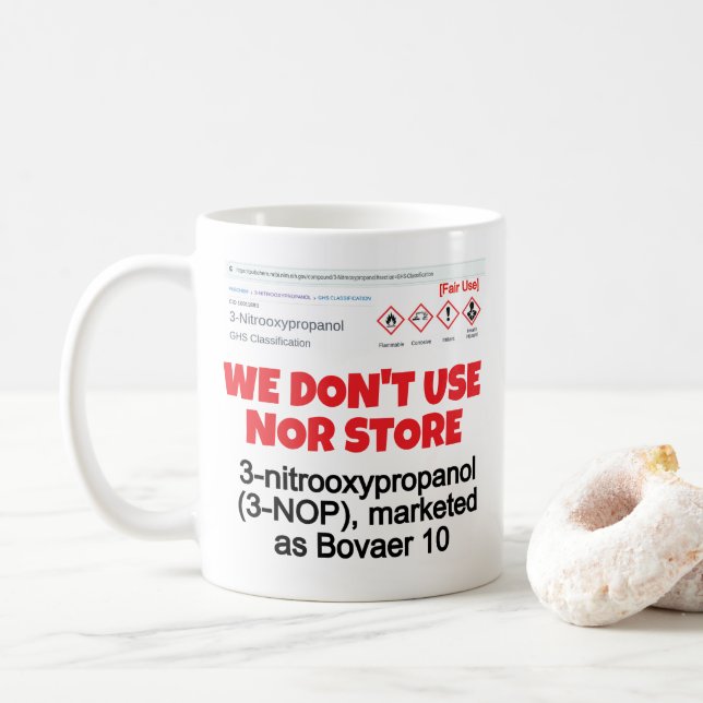 Mug Nous n'utilisons pas ni ne stockons 3-NOP par Rose (Avec donut)