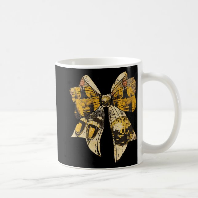 Mug Nouvelle année Trump 2025 Coquette Bow Graphic (Droite)