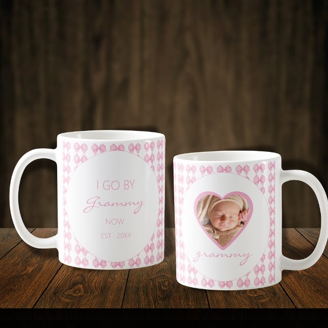 Mug Now Grandma 'I GO BY GRAMMY' custom photo Funny (Créateur téléchargé)
