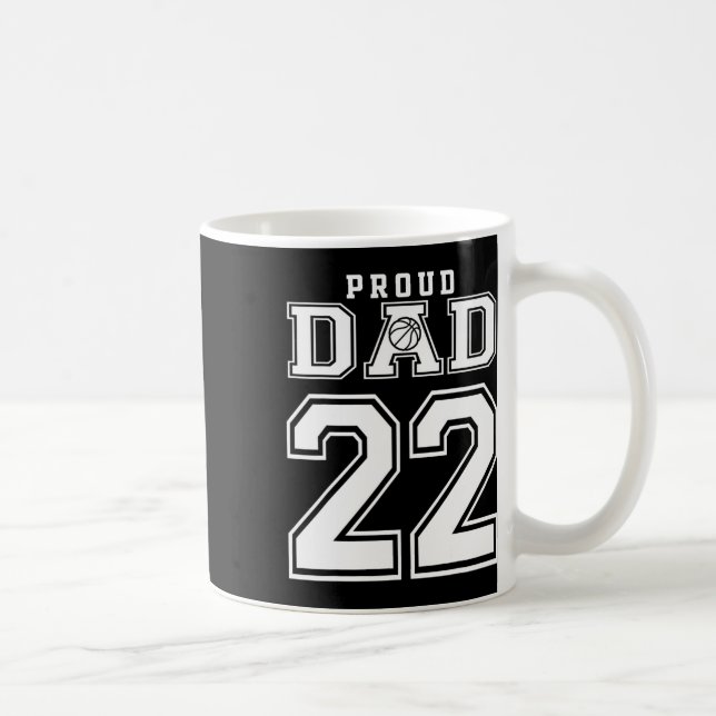 Mug Numéro 22 Personnalisé Fier Bysketbyll Papa Person (Droite)