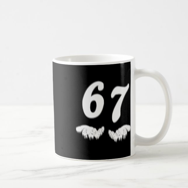 Mug Numéro 67 Correspondant Six Sept Mème Drôle Hallow (Droite)