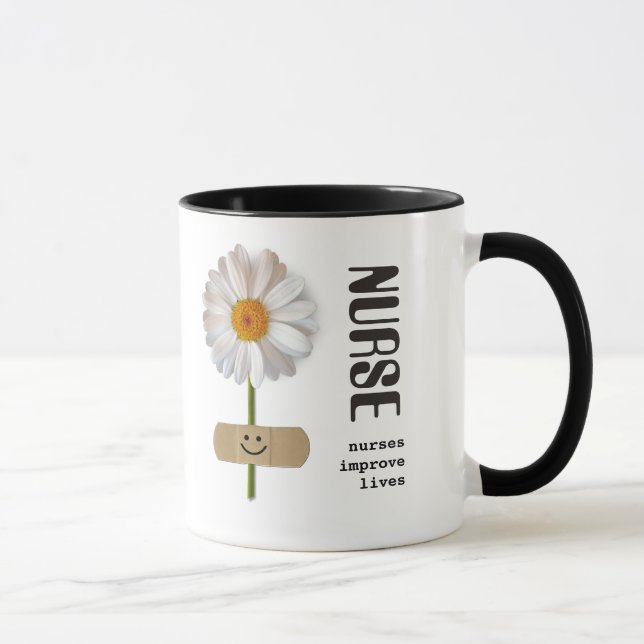 Mug Nurses improve lives. Smiling Daisy Custom Name  (Droite)