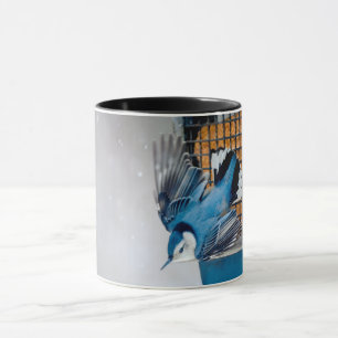 Mug Nuthatch à poitrine blanche en neige - Photo origi