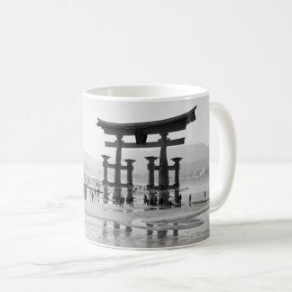 Mug O-torii, Sanctuaire Itsukushima : Japon