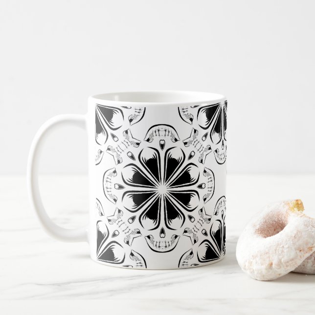 Mug Octoskull noir et blanc dans le motif géométrique (Avec donut)