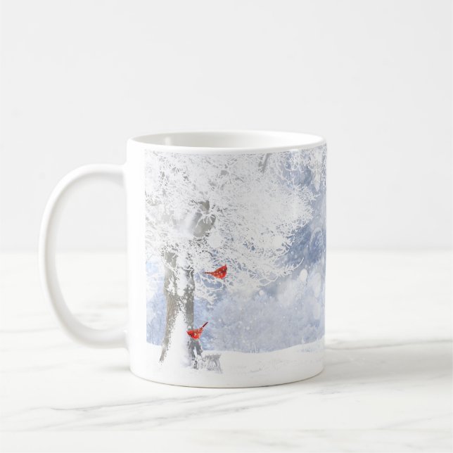 Mug Oiseaux cardinaux rouges Arbres enneigés de Noël (Gauche)