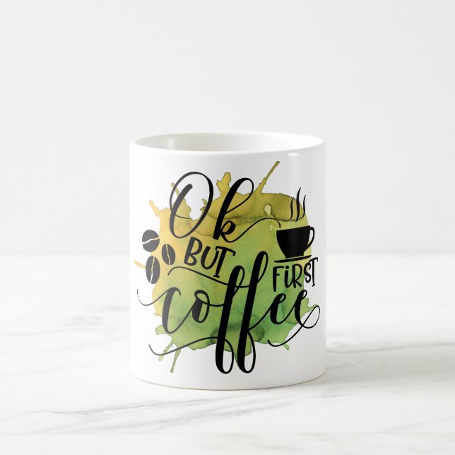 Mug Ok mais d'abord Café sur fond d'aquarelle verte (Centre)