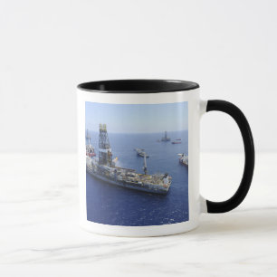 Mug Opérations évasées conduites par le drillship