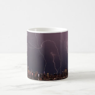 Mug Orage avec éclairs au-dessus de Manhattan, NYC