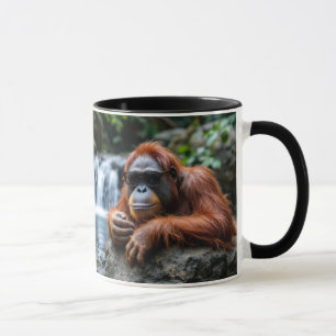 Mug Orang-outan décontracté avec lunettes noires.