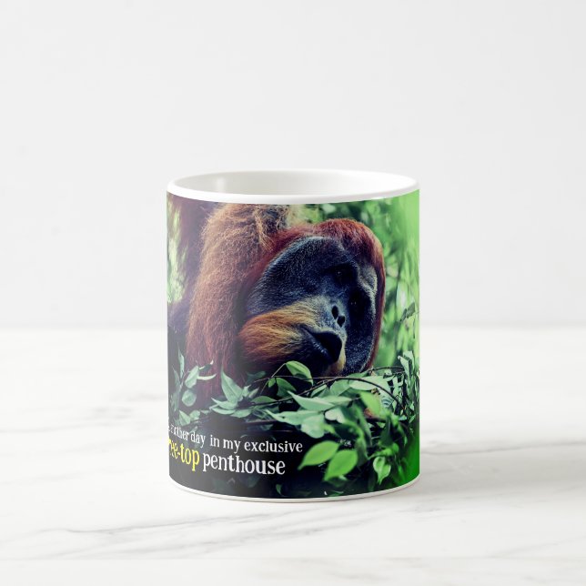 Mug Orangutan se relaxer dans l'arbre (Centre)