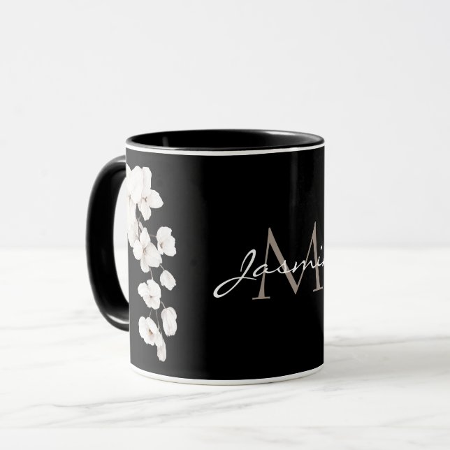 Mug Orchidées noires et blanches modernes Monogramme f (Devant gauche)