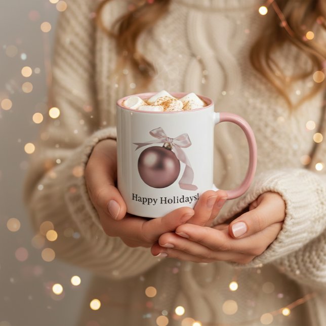MUG ORNEMENT ROSE POUDRÉ POUR FÊTES CHIC (The coziest hot cocoa break. Holiday vibes for your premium moments!)