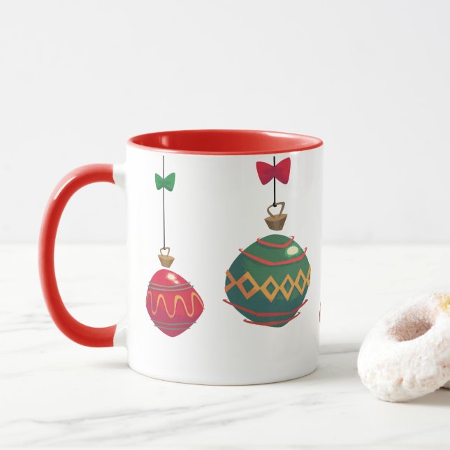 Mug Ornements de Noël rouges et verts rétro (Avec donut)