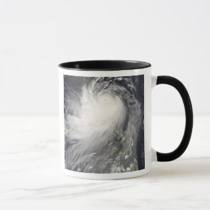 Mug Ouragan Nuri au-dessus des îles philippines