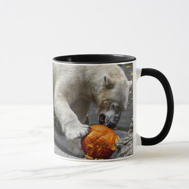 Mug Ours blanc mangeant d'un citrouille (Droite)