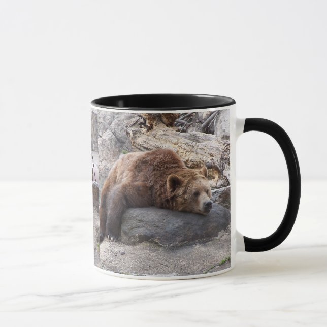 Mug Ours gris se reposant sur la roche (Droite)