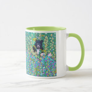 Mug Ours noir dans la correction de baie