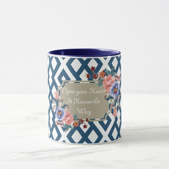 Mug Ouvrez votre coeur il connaît la façon dont le con (Centre)