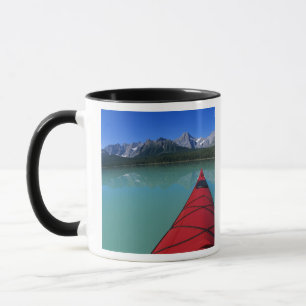 Mug Pagaie sur le lac Waterfowl sous le Howse Peak